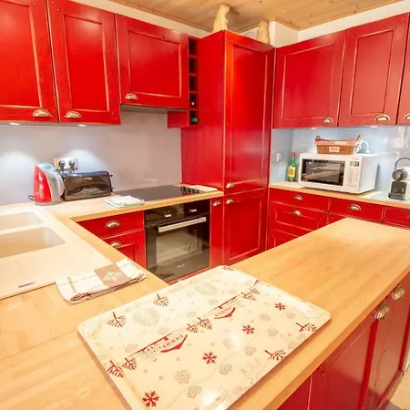 Nice Refurbished 8 People Meribel Centre! * Mussillon