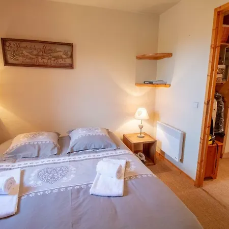 Nice Refurbished 8 People Meribel Centre! 公寓